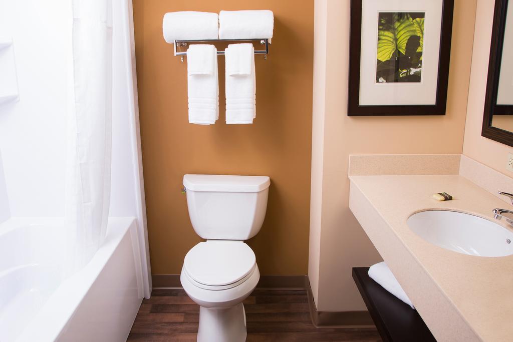 Mainstay Suites Chicago Hillside Ngoại thất bức ảnh